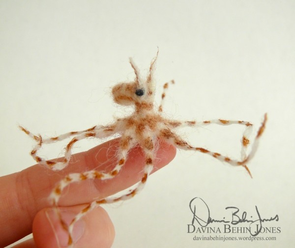 Needle Felted Mini Mimic Octopus by dragonbehin