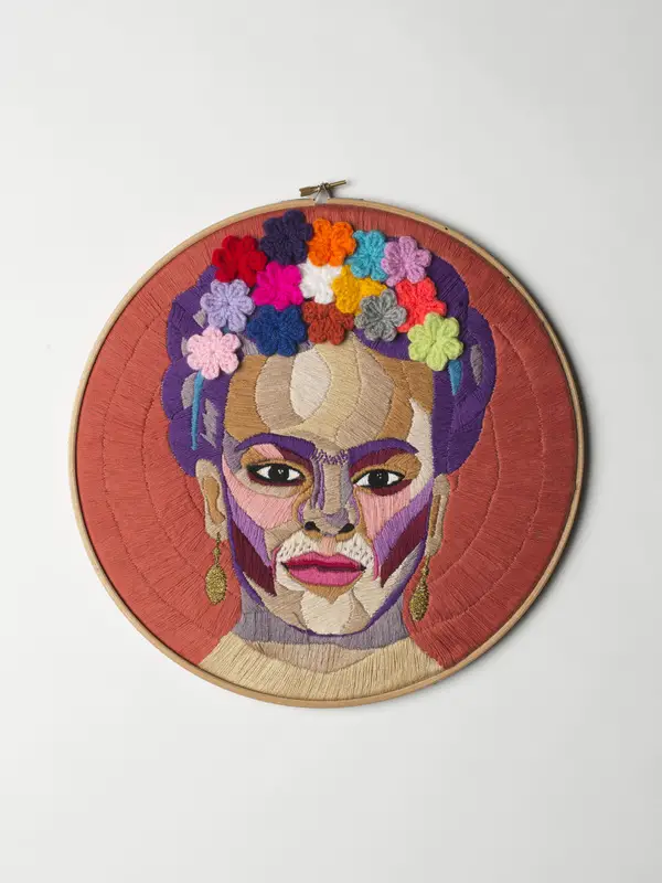 Luisa Zilio - Frida Kahlo - Hand Embroidery