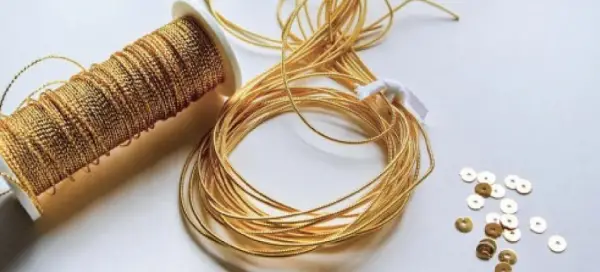 Ribbon work book review - image shows gold threads to use.
