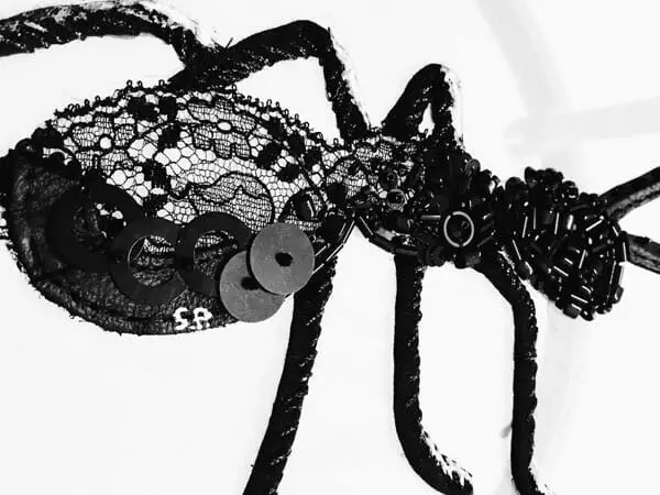 Ant embroidery, by Silvia Perramon Rubio