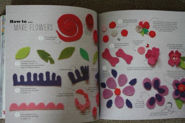Practical photography, this time showing us how to make felt flowers.