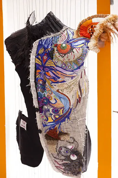 David Morrish Wilcom Textile Art Winner, Hand & Lock Prize for Embroidery. Image Credit Jutta Klee (Large)