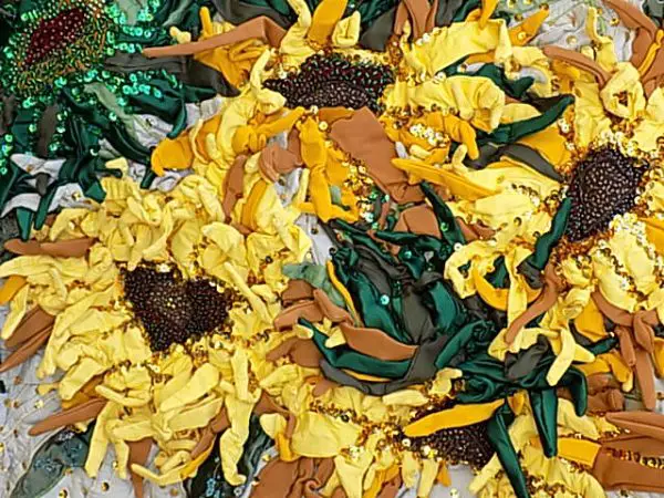 'Yellow Sunflowers' has a rich surface contouring with a depth of 4.5 inches