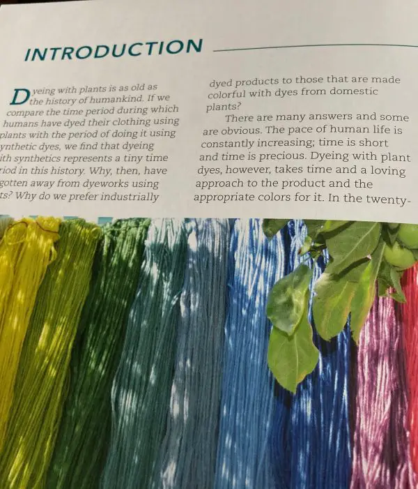Natural Dyeing with Plants: Glorious Colors from Roots, Leaves & Flowers - Colour variety image